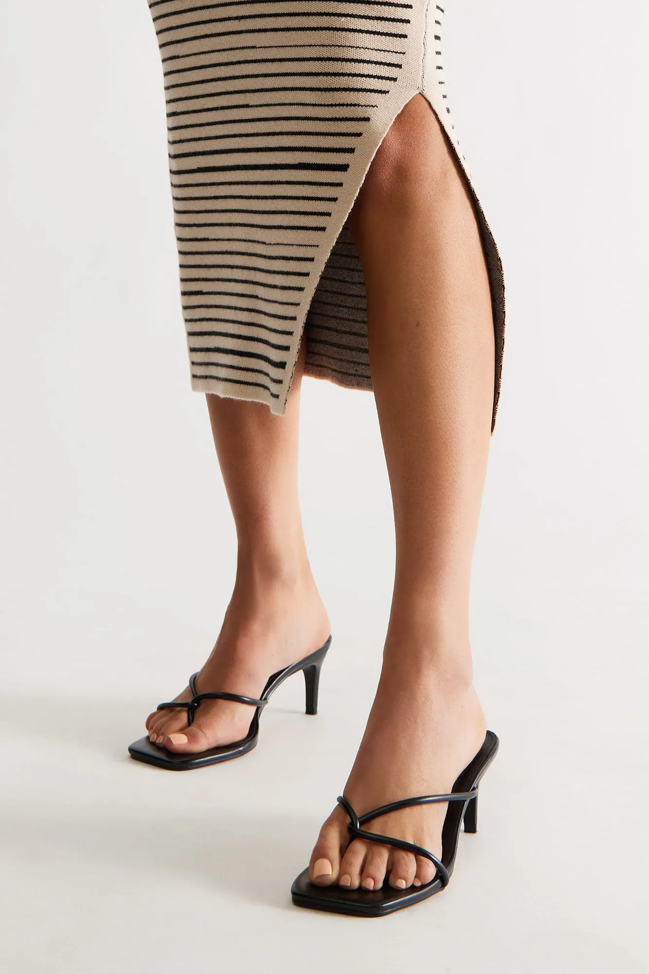 Berry Faux Leather Thong Mules - Black